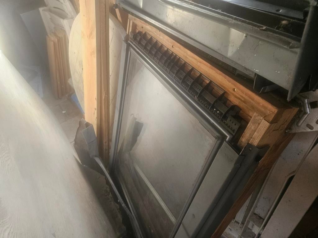 Velux dakraam hout 78x98 met gootstukken, Ophalen