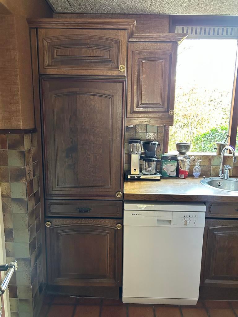 Gratis complete keuken met apparatuur (excl. vaatwasser), Huis en Inrichting, Keuken | Complete keukens, Ophalen, Gebruikt, Bruin