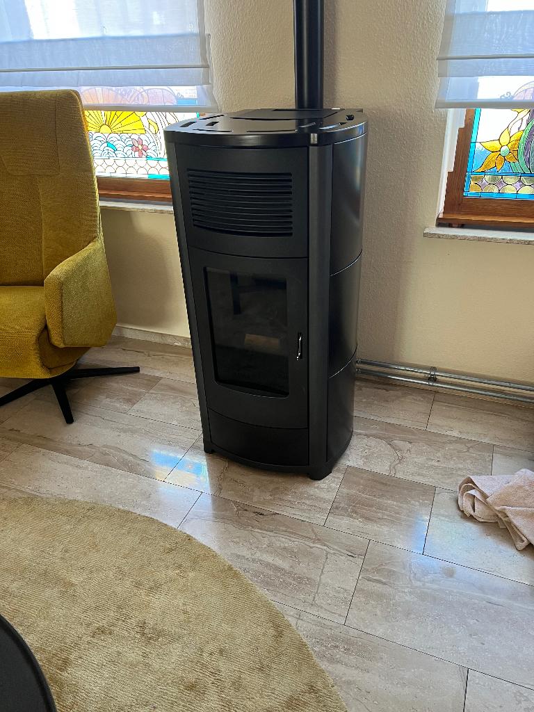 Te koop MCZ Suite Hydro 15 pelletkachel, Ophalen, Gebruikt, Overige brandstoffen, Pelletkachel