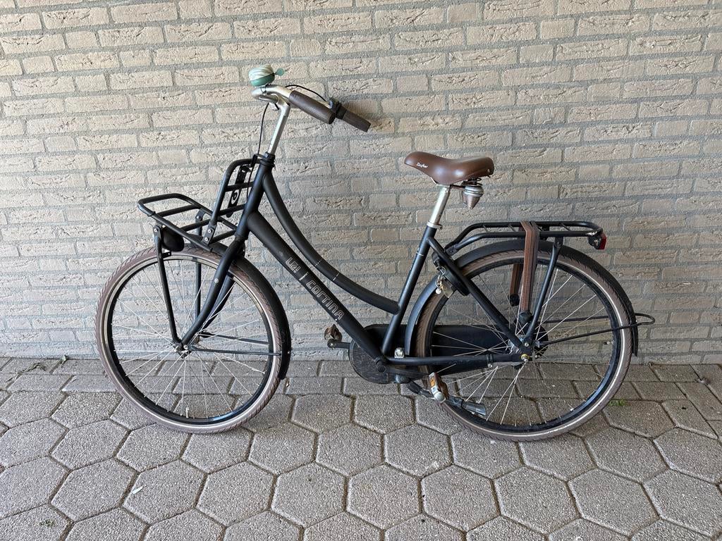 Cortina Damesfiets 26 inch - Zwart met voordrager, Fietsen en Brommers, Terugtraprem, Minder dan 47 cm, Ophalen, Overige merken