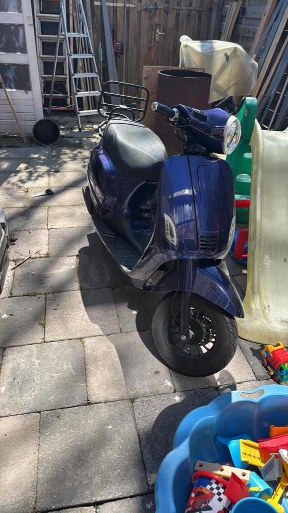 Btc riva geel kenteken, Ophalen, Maximaal 45 km/u, Zo goed als nieuw, Benzine