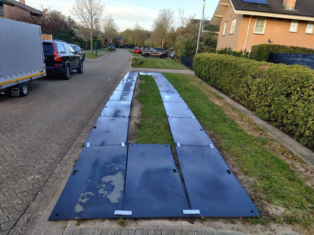 Rijplaten 200x80x1,5 met koppelstukken, Doe-het-zelf en Verbouw, Platen en Panelen, Ophalen of Verzenden, Gebruikt, Overige materialen