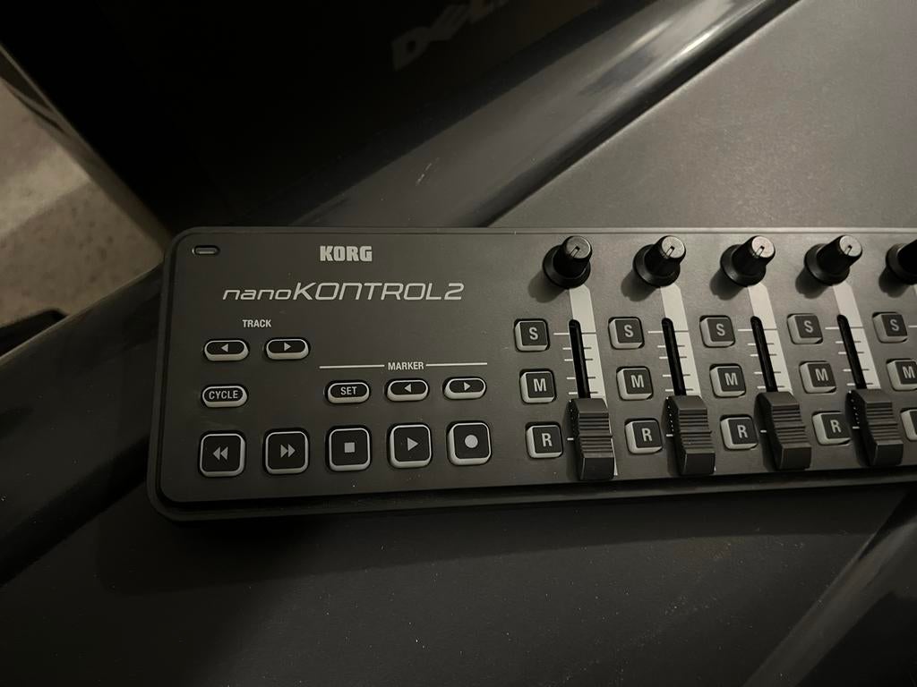 Nieuw Korg nanoKONTROL2 MIDI Controller met USB kabel, Muziek en Instrumenten, Ophalen, Zo goed als nieuw