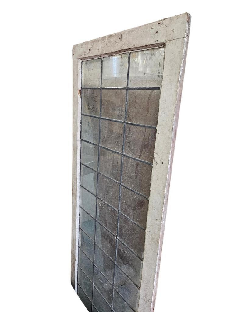 Oud raam met meerdere ruitjes, Doe-het-zelf en Verbouw, Glas en Ramen, Gebruikt, Gevelraam of Ruit, 120 tot 160 cm, 80 tot 120 cm