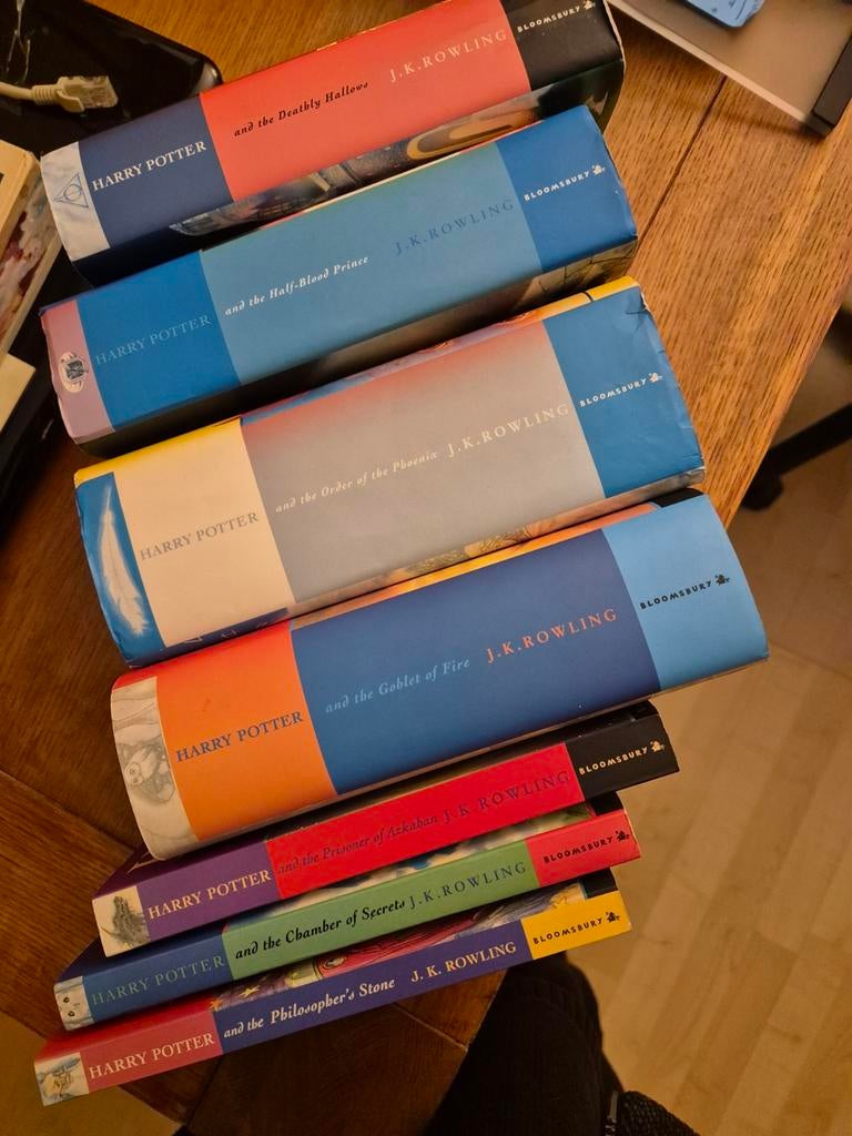 Harry Potter dl 1 t/m 8 in 't ENGELS, 5 harde kaft, 3 zacht, Boeken, Ophalen of Verzenden, Zo goed als nieuw