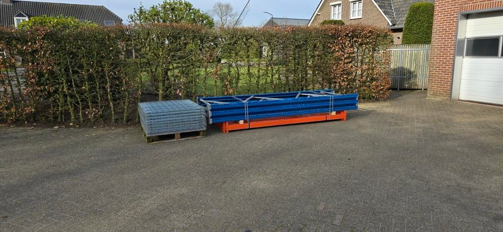 11,5 meter palletstelling , magazijnstelling , stelling, Ophalen