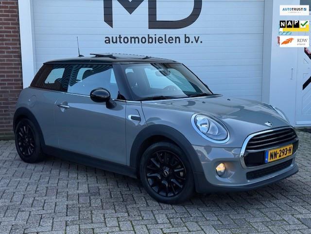Mini Mini 1.5 Cooper Business - Panorama dak - Keyless -Navi, Auto's, Mini, Bedrijf, Te koop, Cooper, ABS, Airbags, Airconditioning