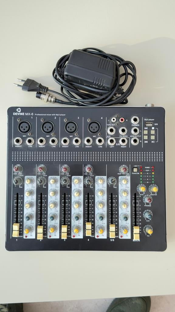 Devine MX-6 Mixer met MP3-speler en USB-ingang, Muziek en Instrumenten, Mengpanelen, Gebruikt, Devine, ?, Microfooningang