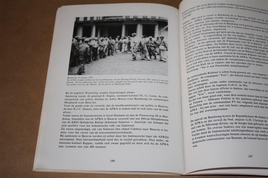 Nederlands-Indië 1940-1950 in kort bestek., Ophalen of Verzenden, Nieuw