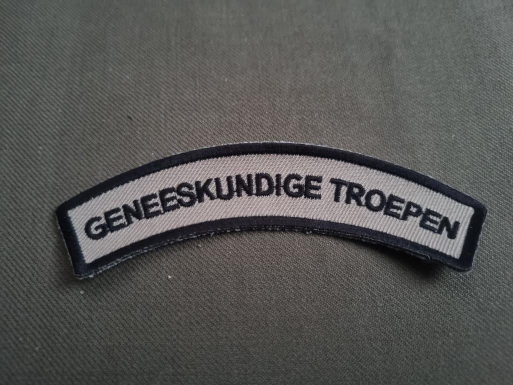 Straatnaam Geneeskundige troepen, Ophalen of Verzenden, Landmacht, Nederland, Embleem of Badge