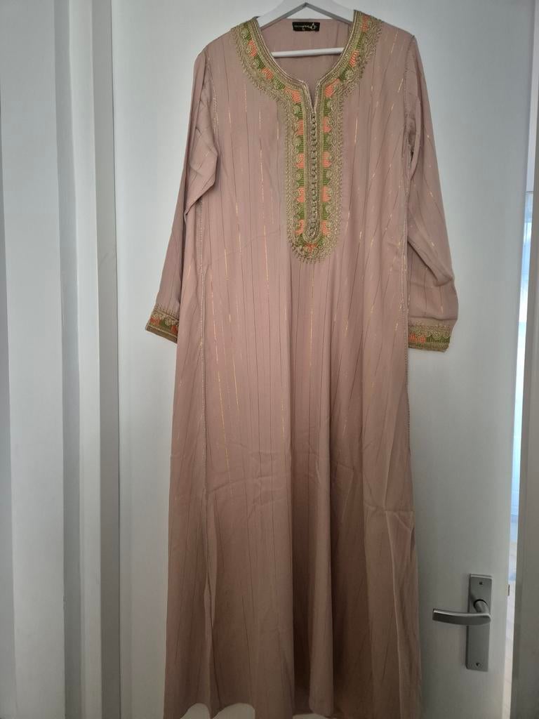 Elegante Kaftan met Borduurwerk, Maat 38/40 (M), Beige, Ophalen of Verzenden, Onder de knie