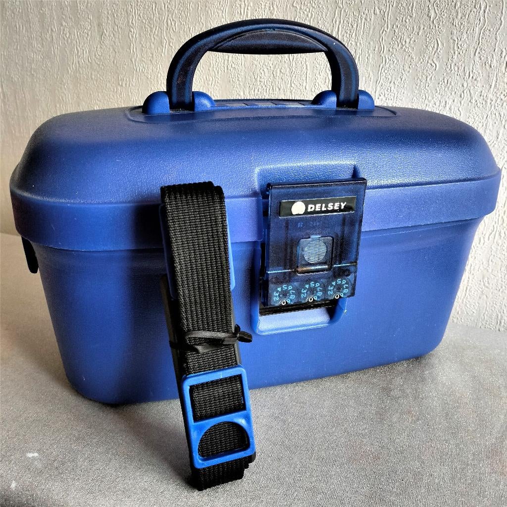 Beautycase DELSEY zgan, Gebruikt, Blauw, Ophalen of Verzenden, Met slot