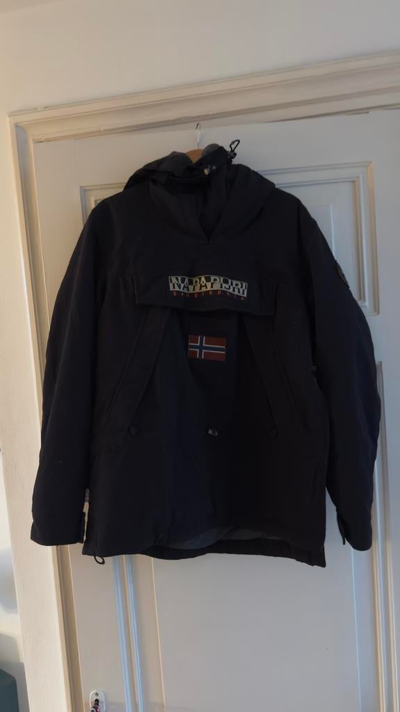 Mooie, nog goede en erg warme Napapijri jas te koop, Kleding | Heren, Jassen | Winter, Ophalen of Verzenden, Gedragen, Maat 48/50 (M)