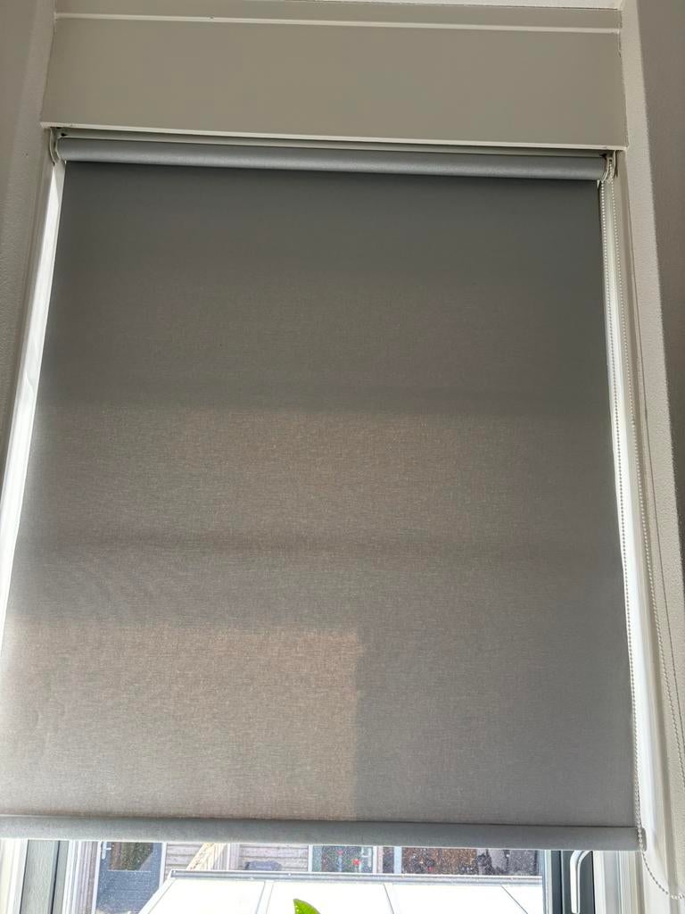 Rolgordijn antraciet grijs slaapkamer 99 cm breed, Huis en Inrichting, Ophalen of Verzenden, Zo goed als nieuw, Grijs, 50 tot 100 cm