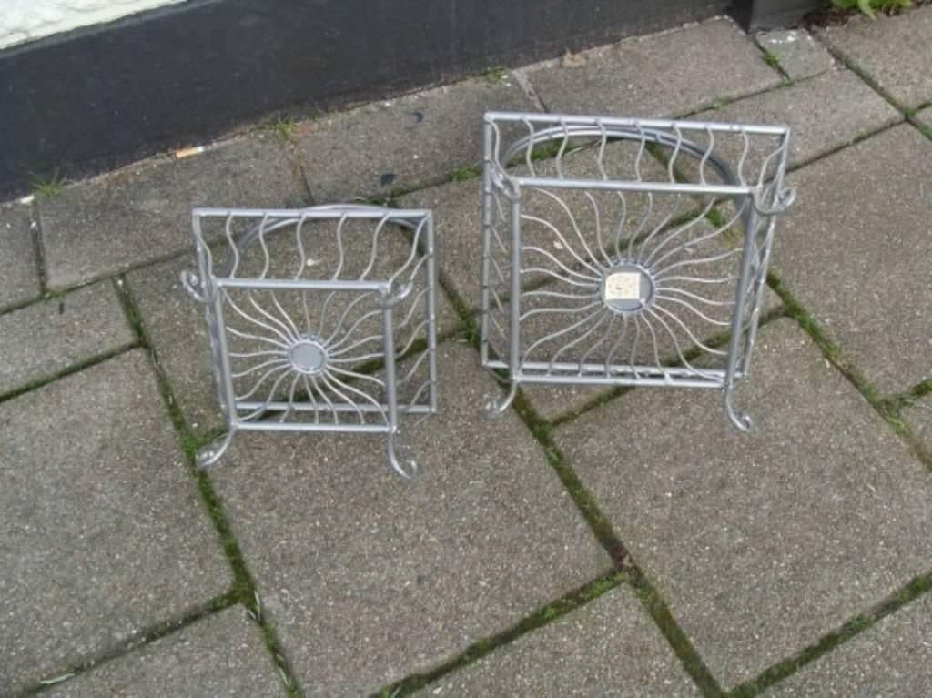 Draadmand van aluminium op pootjes Kan ook als plantenbak, Overige materialen, Mand, Nieuw, Ophalen of Verzenden