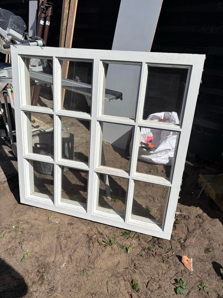 Oud jaren 50 kozijn met enkel glas, Doe-het-zelf en Verbouw, Glas en Ramen, Ophalen, Gevelraam of Ruit, Gebruikt, 80 tot 120 cm