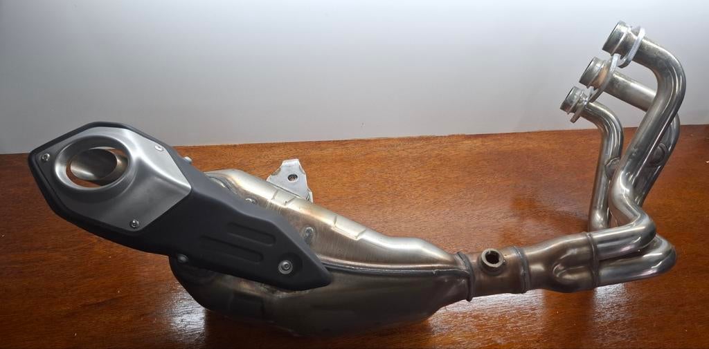 Yamaha MT-09 originele uitlaat (2017). Mt09., Ophalen