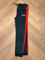 Black Bananas trainingspak - Zwart met rode streep, Kleding | Heren, Broeken en Pantalons, Ophalen of Verzenden, Gedragen, Overige maten