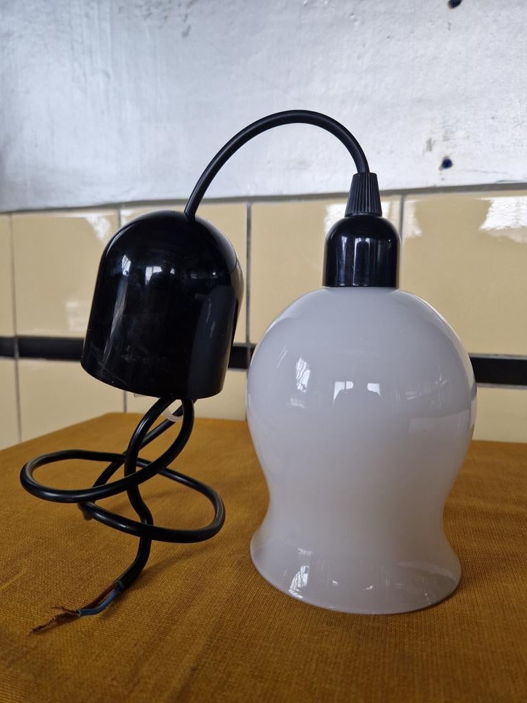 Vintage hanglamp (je) modernistisch Bauhaus style, Ophalen of Verzenden, Gebruikt, Glas, Bauhaus vintage Dutch design