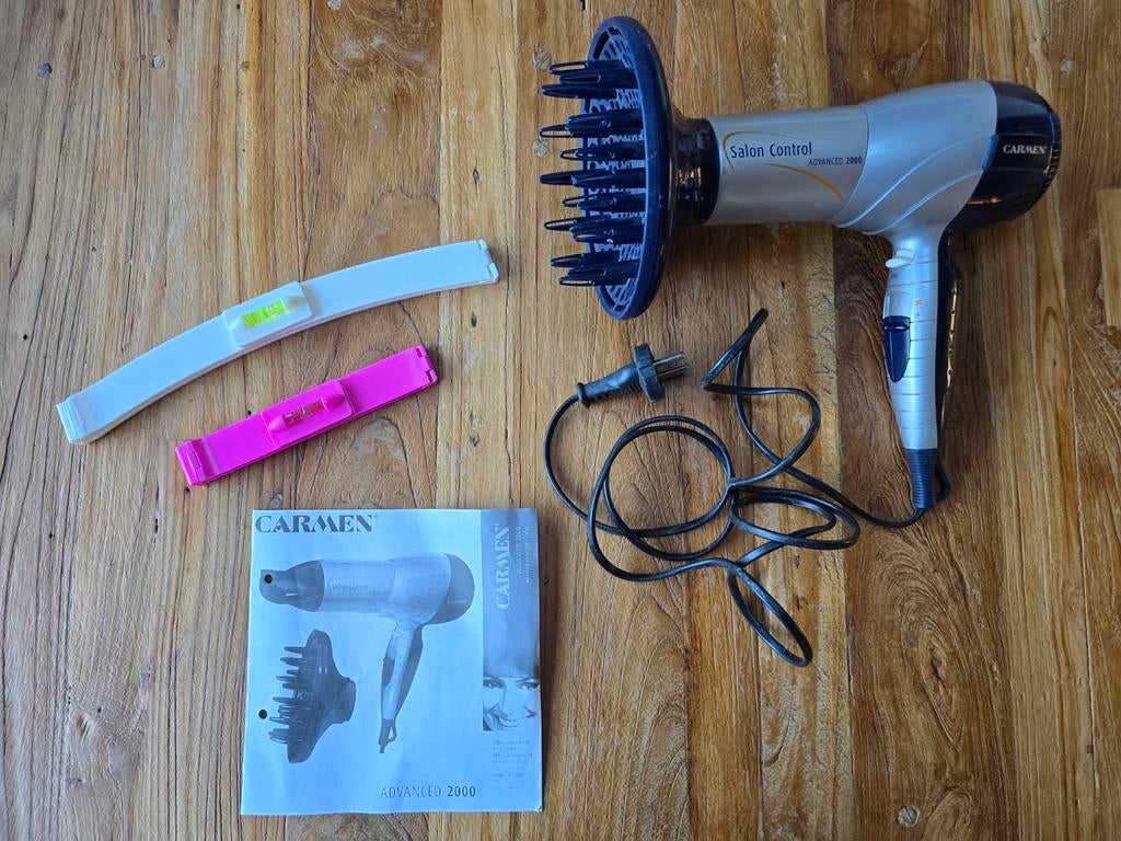 Carmen Advanced 2000 Föhn met Diffuser en 2x gratis kniptool, Ophalen of Verzenden, Zo goed als nieuw, Haarverzorging