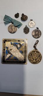 lot oude medaillons (9iv283/5), Ophalen of Verzenden