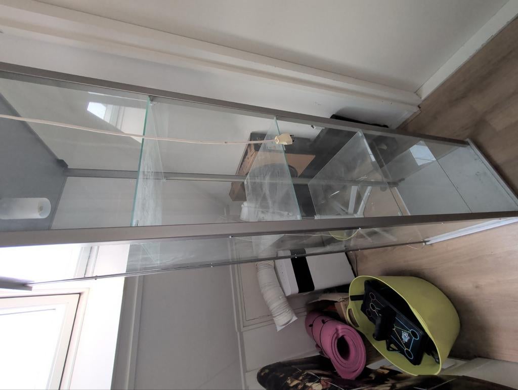 Gratis vitrinekast met verlichting, Ophalen, 50 tot 100 cm, Glas, 150 tot 200 cm