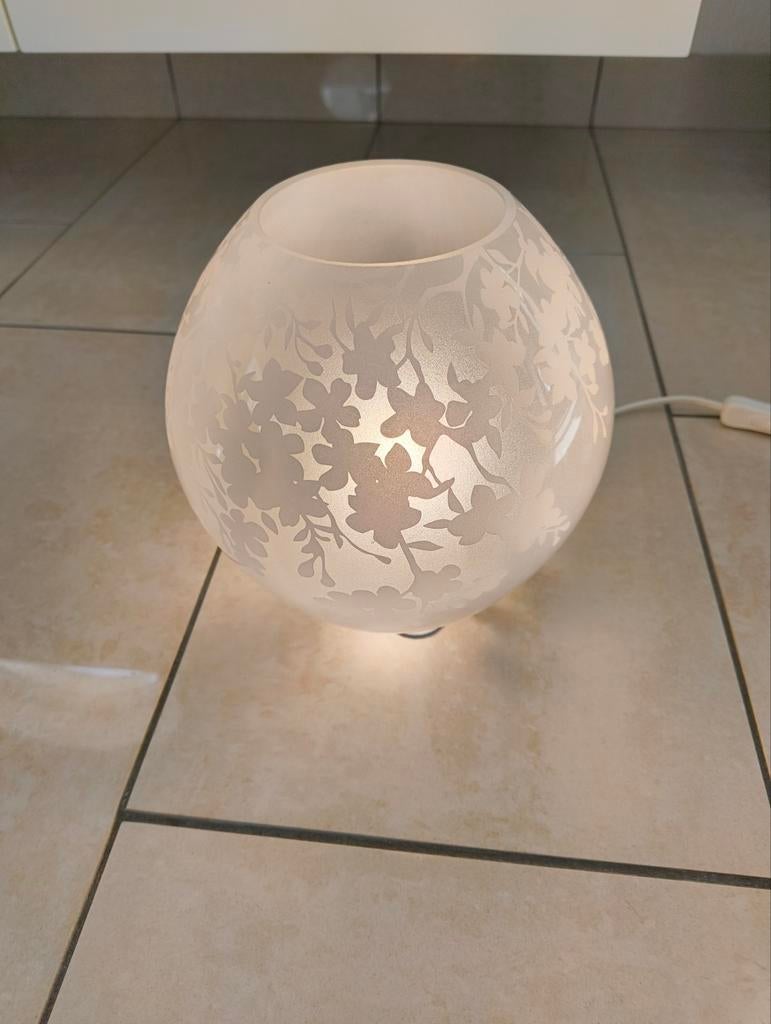 Ikea KNUBBIG tafellamp 18 cm, Ophalen of Verzenden, Zo goed als nieuw, Glas, Minder dan 50 cm