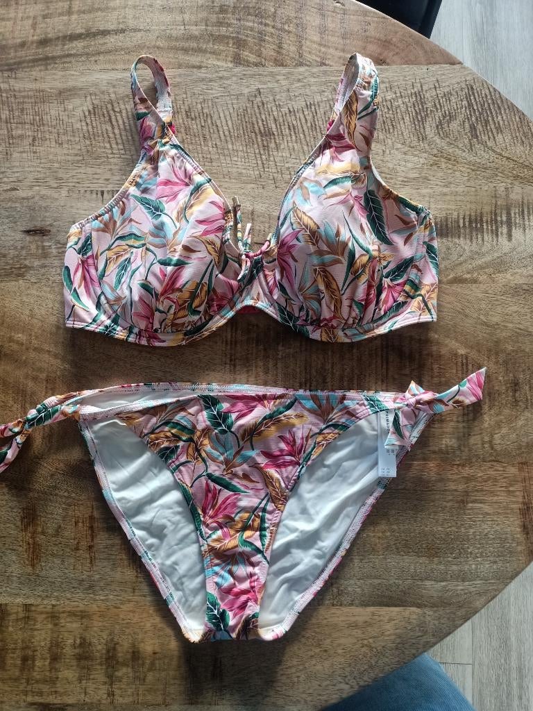 Prima donna bikini 90 E broekje 44 ZGAN roze 90E, Kleding | Dames, Badmode en Zwemkleding, Ophalen of Verzenden, Zo goed als nieuw