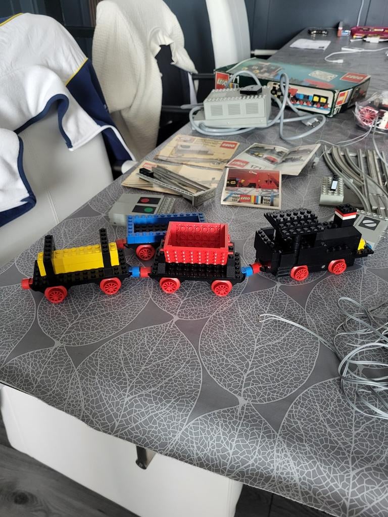 Lego trein 171 + motor , wissels enz ( zie foto's), Kinderen en Baby's, Speelgoed | Duplo en Lego, Ophalen of Verzenden, Zo goed als nieuw