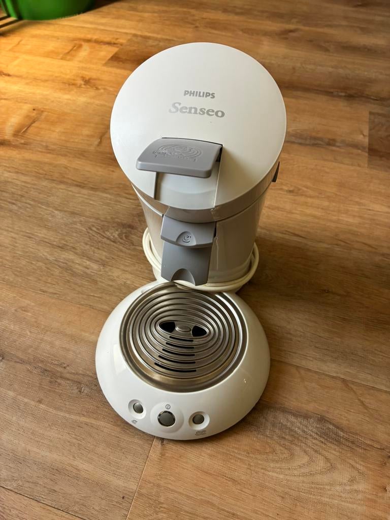 Nette compleet Senseo apparaat Philips Senseo wit zilver, Ophalen of Verzenden, Zo goed als nieuw, Koffiemachine