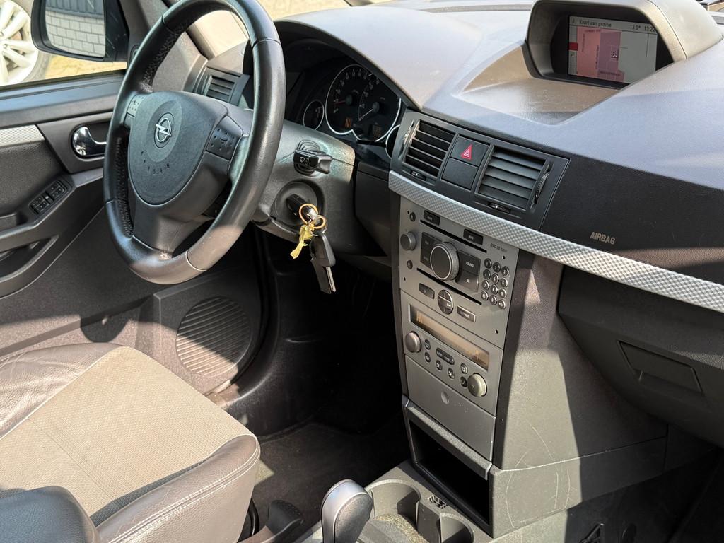 Opel Meriva 1.6-16V Cosmo Automaat Navi Airco Pdc Nieuwe Apk, Auto's, Opel, 15 km/l, Gebruikt, 4 cilinders, Leder en Stof
