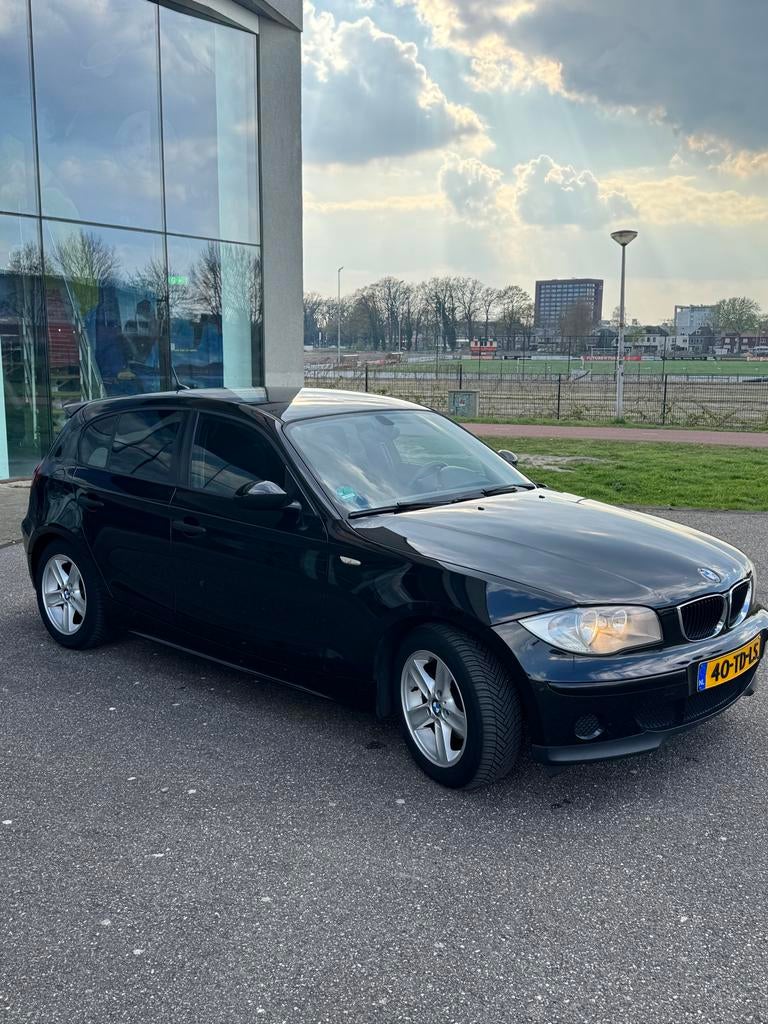BMW 1-Serie 118I|Automaat|Nieuwe ketting + Klepseals|Factuur, Auto's, 1995 cc, Zwart, 4 cilinders, 129 pk