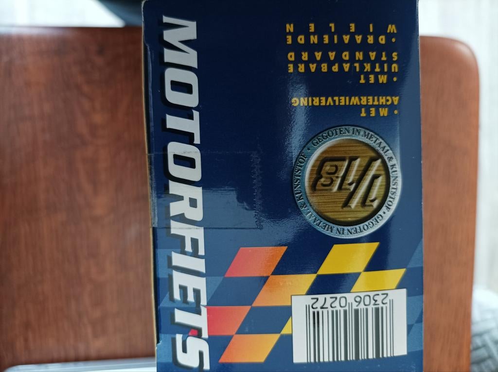 20x Nieuwe Motoren in originele verpakking - Schaal 1:18, Ophalen