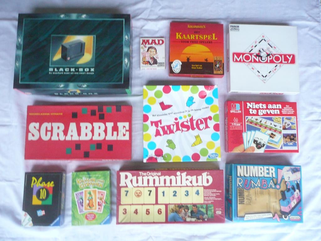 Stapel spellen,bordspellen verzameling oa Niets aan te geven, Hobby en Vrije tijd, Gezelschapsspellen | Bordspellen, Ophalen of Verzenden