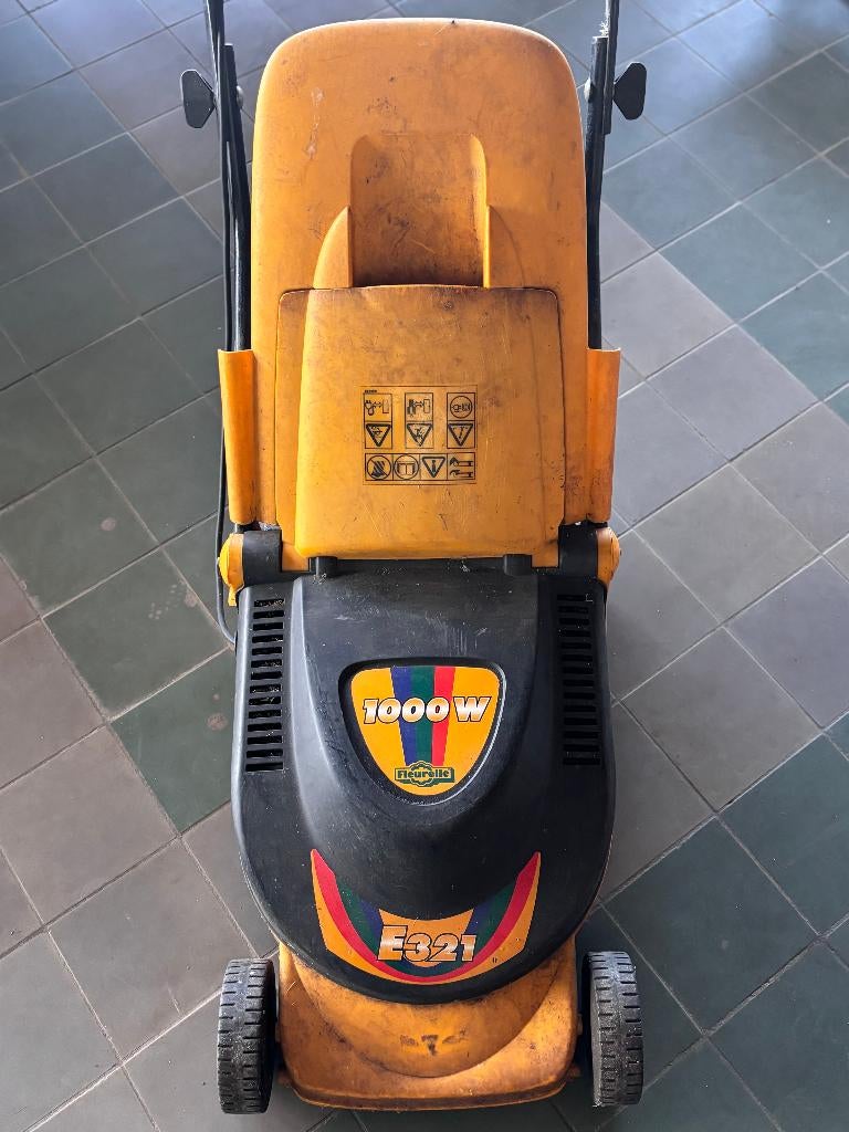 Fleurelle E321 Elektrische Grasmaaier Geel Zwart Kunststof, Ophalen, Gebruikt, 50 cm of meer, Elektrische grasmaaier
