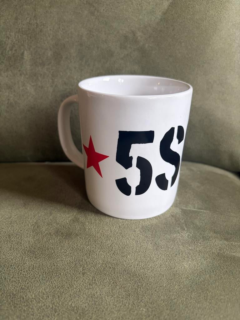 5 Seconds of Summer stenen beker, Gebruikt, Keramiek, Ophalen of Verzenden, Overige stijlen