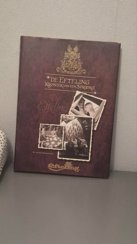 De Efteling: Kroniek van een Sprookje (Jubileumboek 50 jaar), Verzamelen, Efteling, Zo goed als nieuw, Overige typen, Ophalen of Verzenden