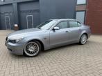 BMW 5-serie 525D High Executive AUTOMAAT/SCHUIFDAK/XENON/MEM, Auto's, Achterwielaandrijving, Gebruikt, Zwart, 2497 cc