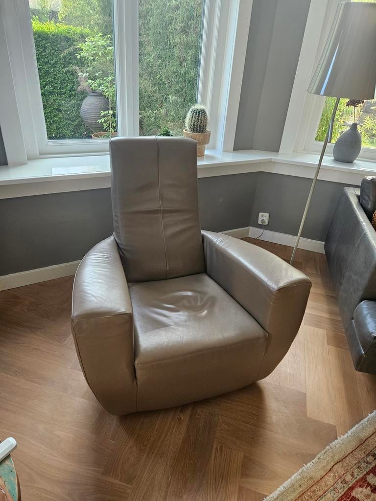 Design fauteuil Longa van Gerard van den Berg, Huis en Inrichting, Fauteuils, Gebruikt, Design, Modern, Ophalen of Verzenden, 75 tot 100 cm