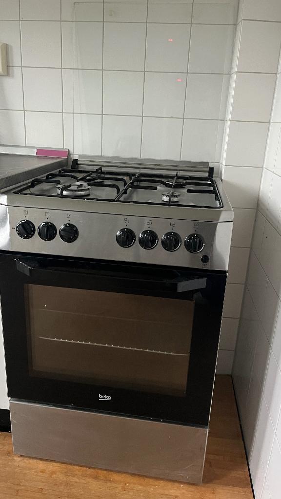 Gasornuis, Witgoed en Apparatuur, Fornuizen, Ophalen, Gebruikt, 4 kookzones, Gas