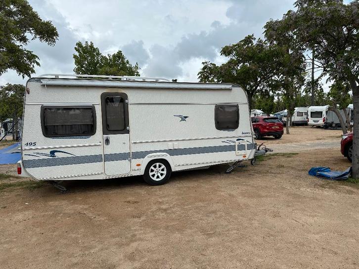 Caravan Fendt Binaco 495, Caravans en Kamperen, Caravans, Particulier, tot en met 4, 1000 - 1250 kg, Rondzit, Fendt, Frans bed