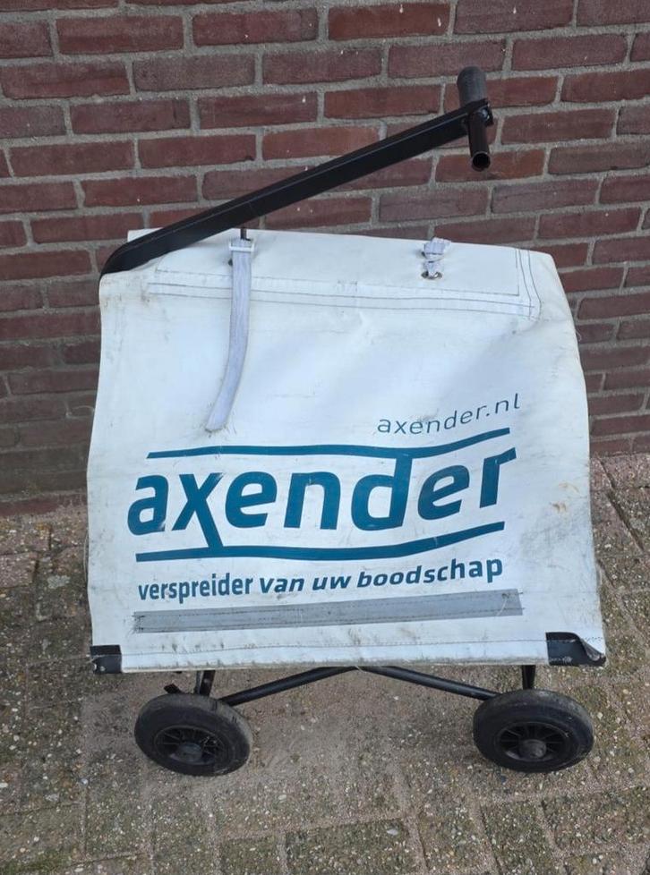 Folder,- krantenkar, Caravans en Kamperen, Bolderkarren, Gebruikt, Ophalen