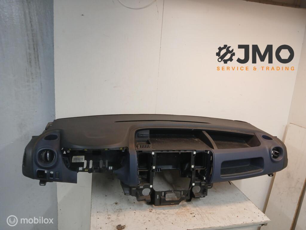 Dashboard  zwart Opel Vivaro bestel B 2014-2022, Gebruikt, Opel, Ophalen of Verzenden, Opel