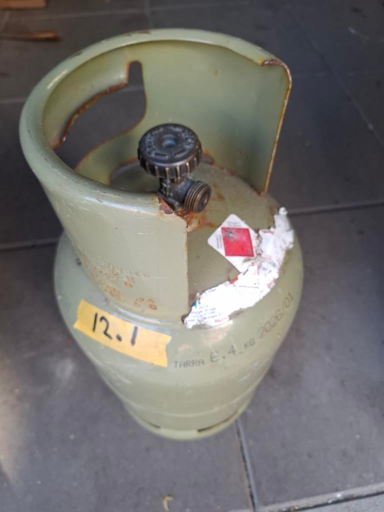 Volle gasfles   12.1 kg  - Ideaal voor BBQ of camping, Ophalen, Gebruikt