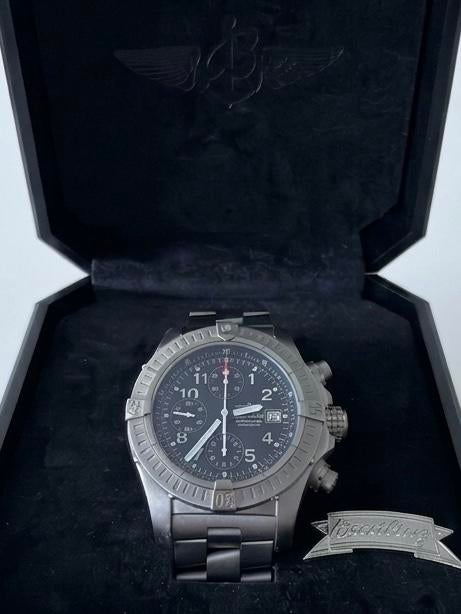 Breitling Chrono Avenger Titanium E13360, Sieraden, Tassen en Uiterlijk, Horloges | Heren, Zo goed als nieuw, Breitling, Ophalen of Verzenden