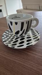 illy cappuccino kop en schotel kunstcollectie, Huis en Inrichting, Ophalen, Zo goed als nieuw, Overige stijlen, Kop(pen) en/of Schotel(s)