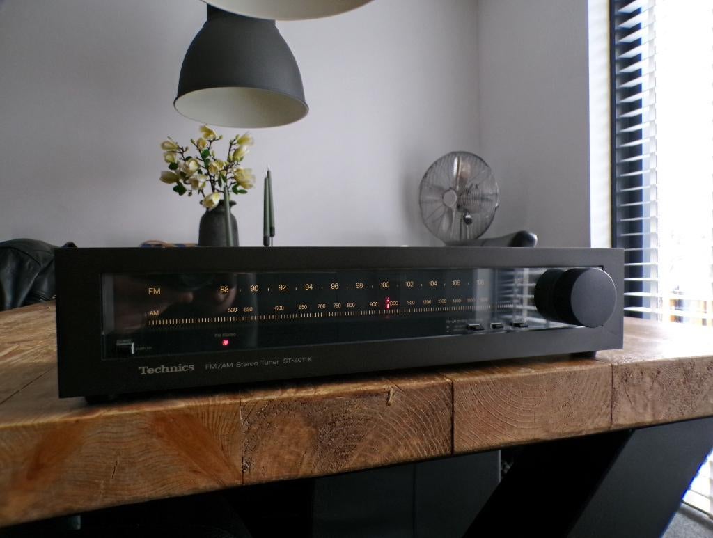 Mooie Vintage Technics analoge tuner type ST-8011k (1979), Audio, Tv en Foto, Ophalen of Verzenden, Zo goed als nieuw, Analoog