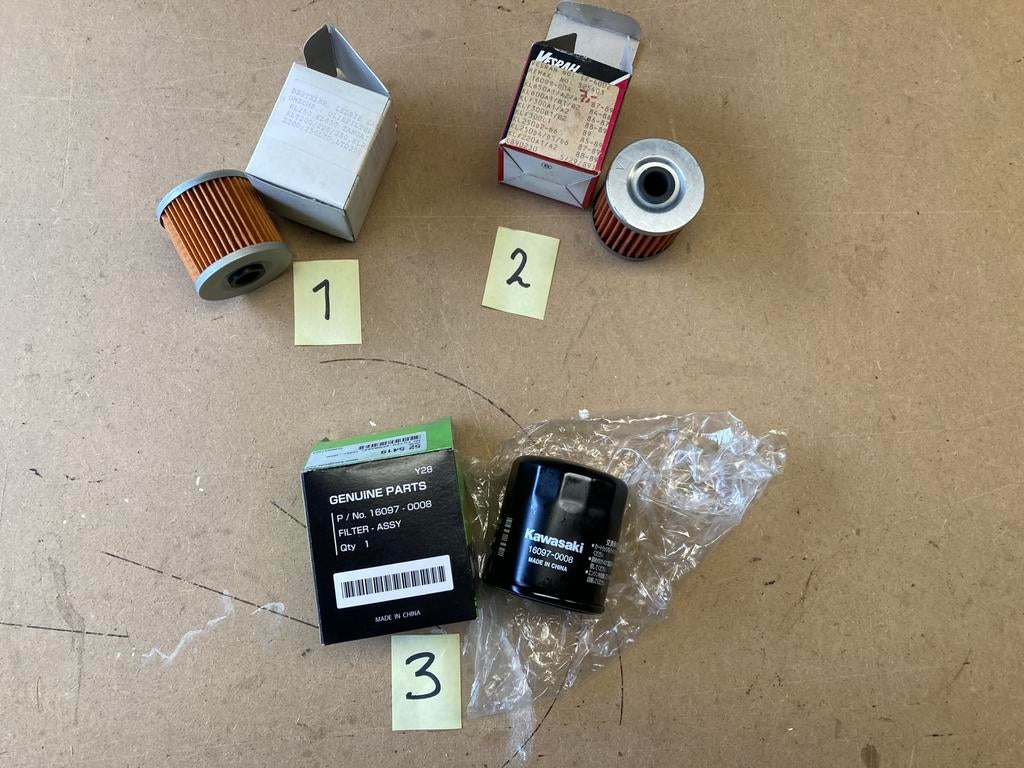 Nieuw (NOS) Oliefilters KAWASAKI div types, Motoren, Ophalen of Verzenden