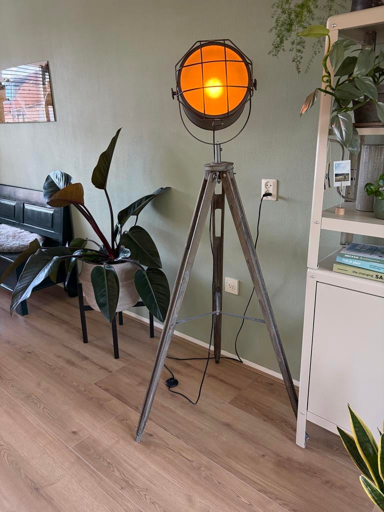Industriële Vloerlamp met Houten Statief - Studio Stijl, Ophalen, Zo goed als nieuw, Hout, 150 tot 200 cm