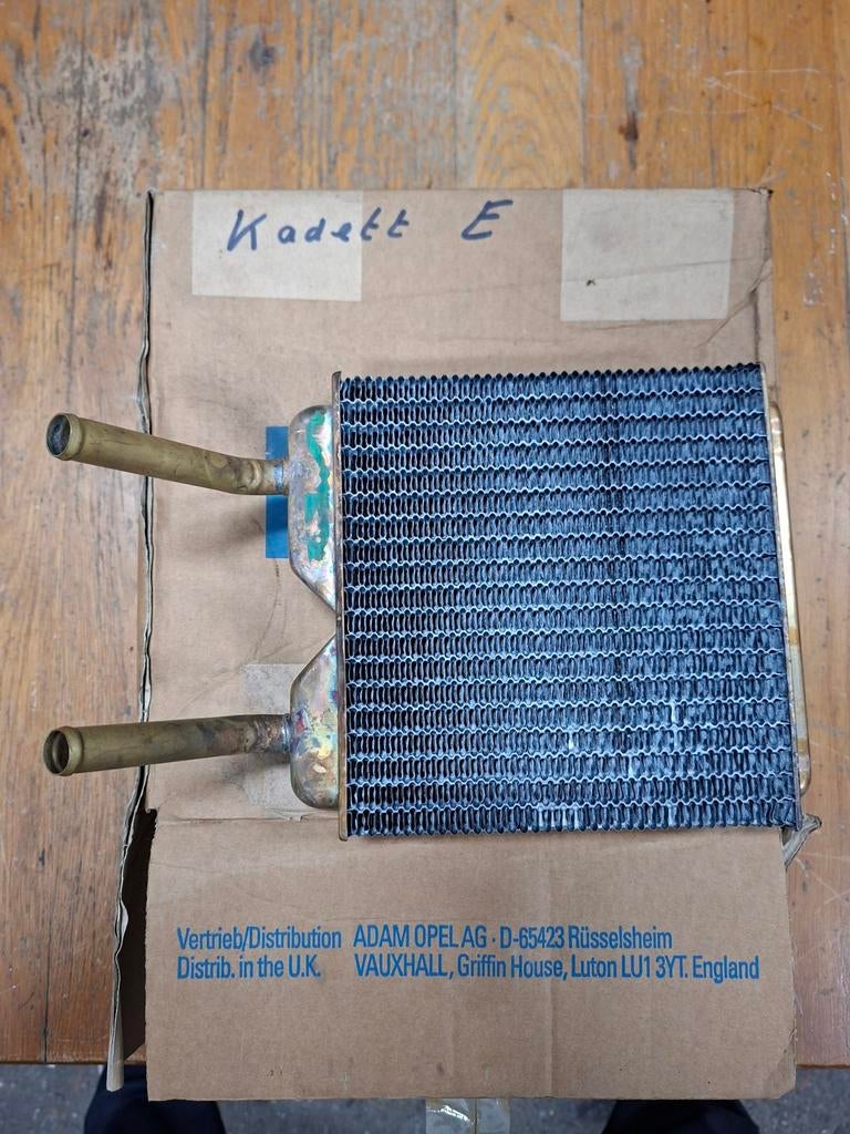 Opel kadett E kachelradiateur nieuw orgineel, Auto-onderdelen, Ophalen of Verzenden, Nieuw, Opel